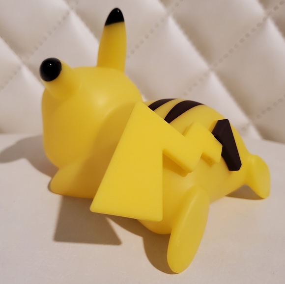 ✨ Sleeping Pikachu Nightlight - Picture 3 of 5